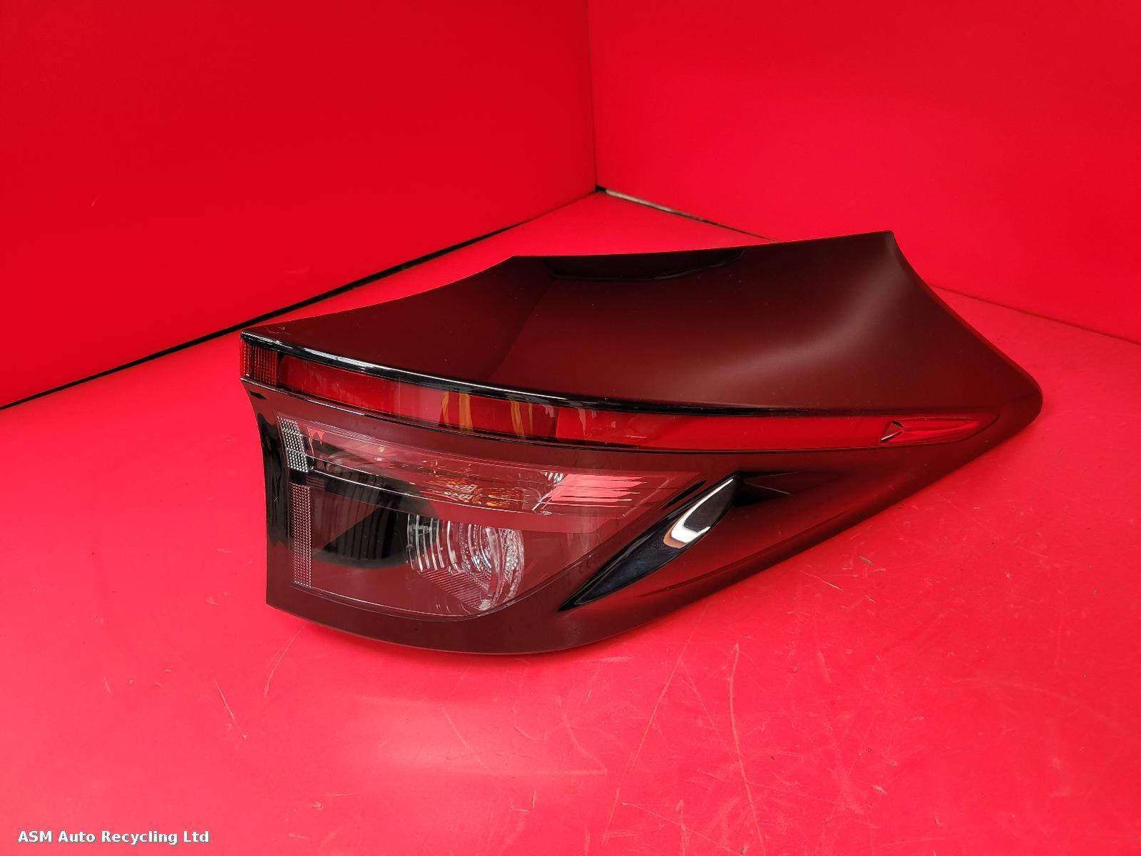 View Auto part R Taillight Toyota Yaris Cross 2024