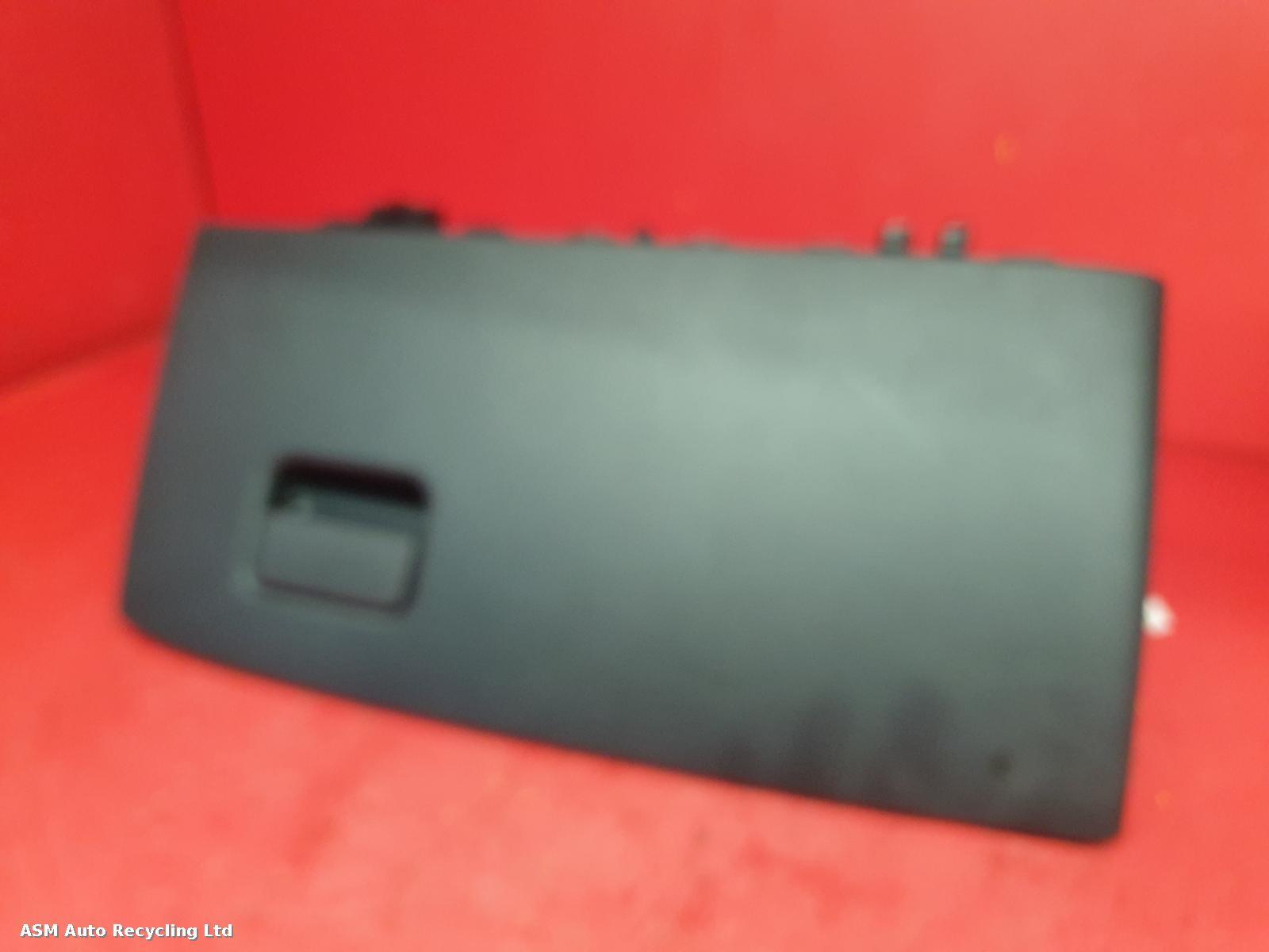 View Auto part Glove Box Toyota Yaris Cross 2024