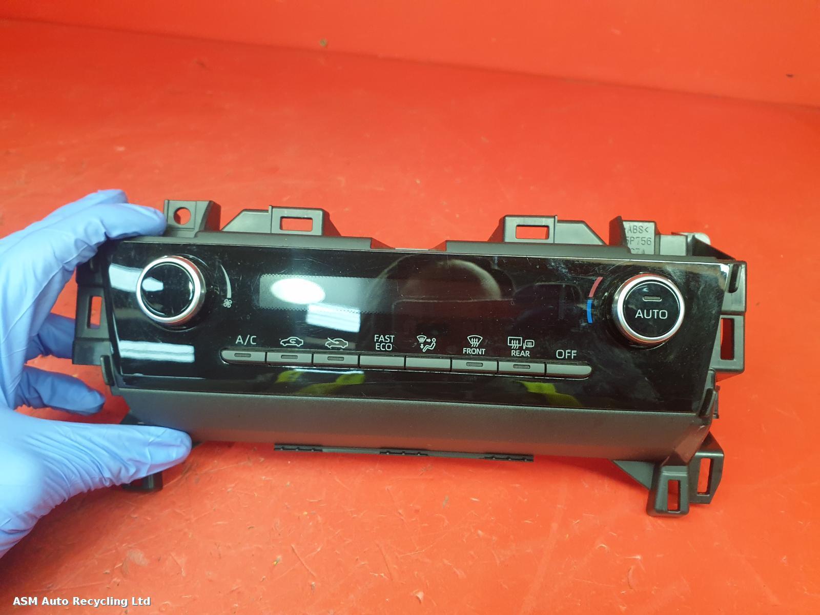 View Auto part Heater/AC Controller Toyota Yaris Cross 2024