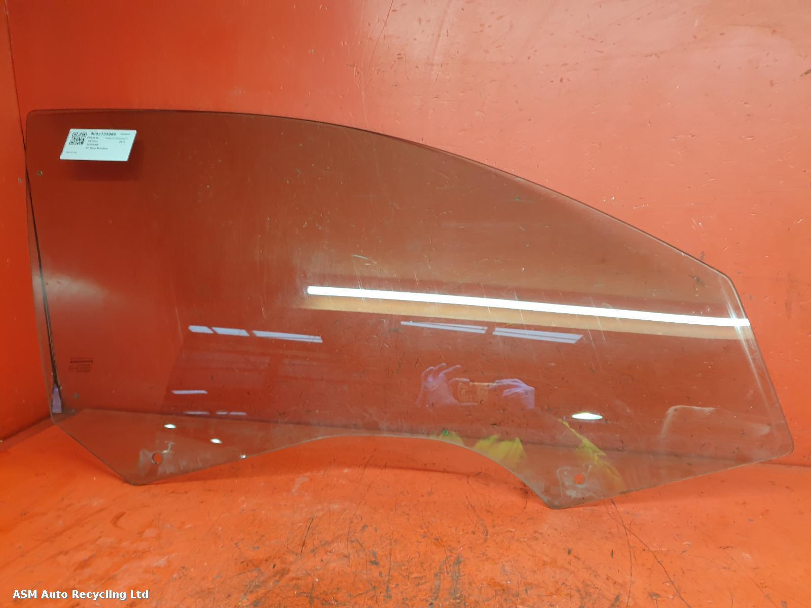 View Auto part RF Door Window Skoda Superb 2013