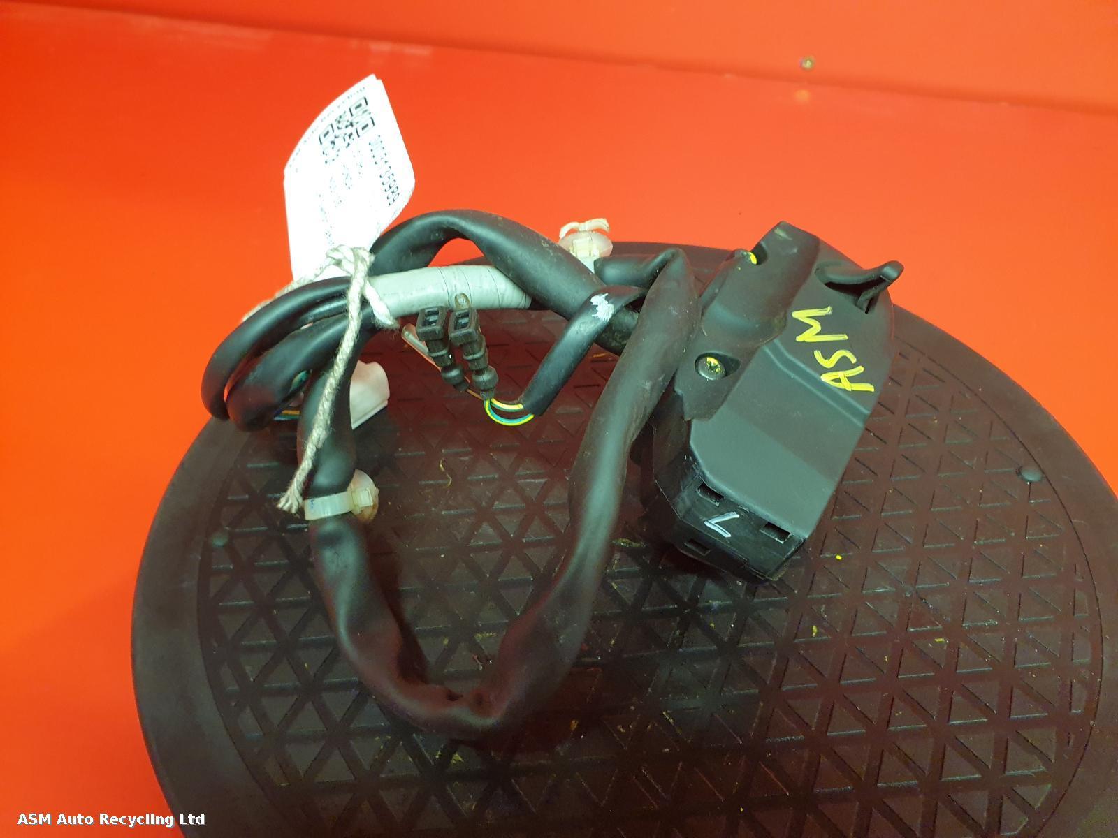 View Auto part LH Switch Gear Honda Nss 125 2022