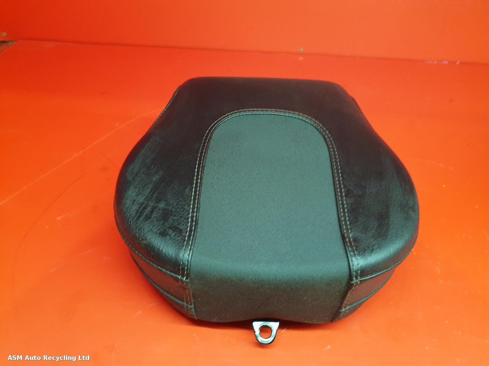 View Auto part 2nd Seat (Rear Seat) Harley Davidson Fxbrs Softail Breakout 114 2017