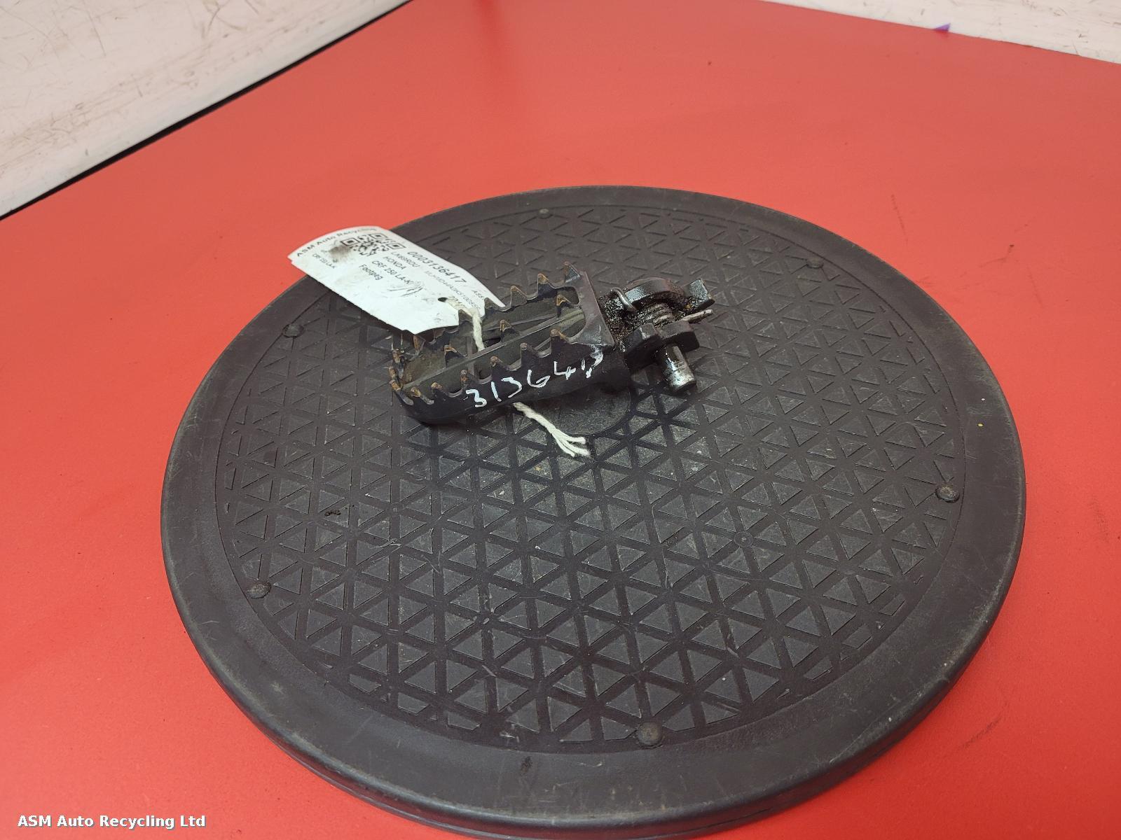 View Auto part Footpeg Honda Crf 250 La-k 2019
