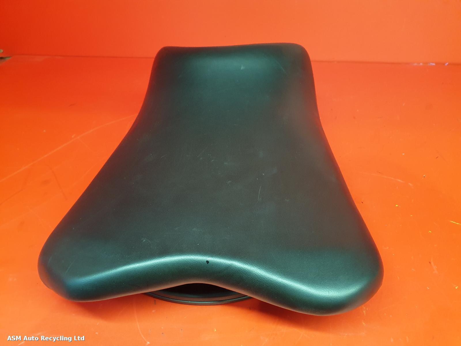 View Auto part Front Seat Yamasaki Mb50-10 2024