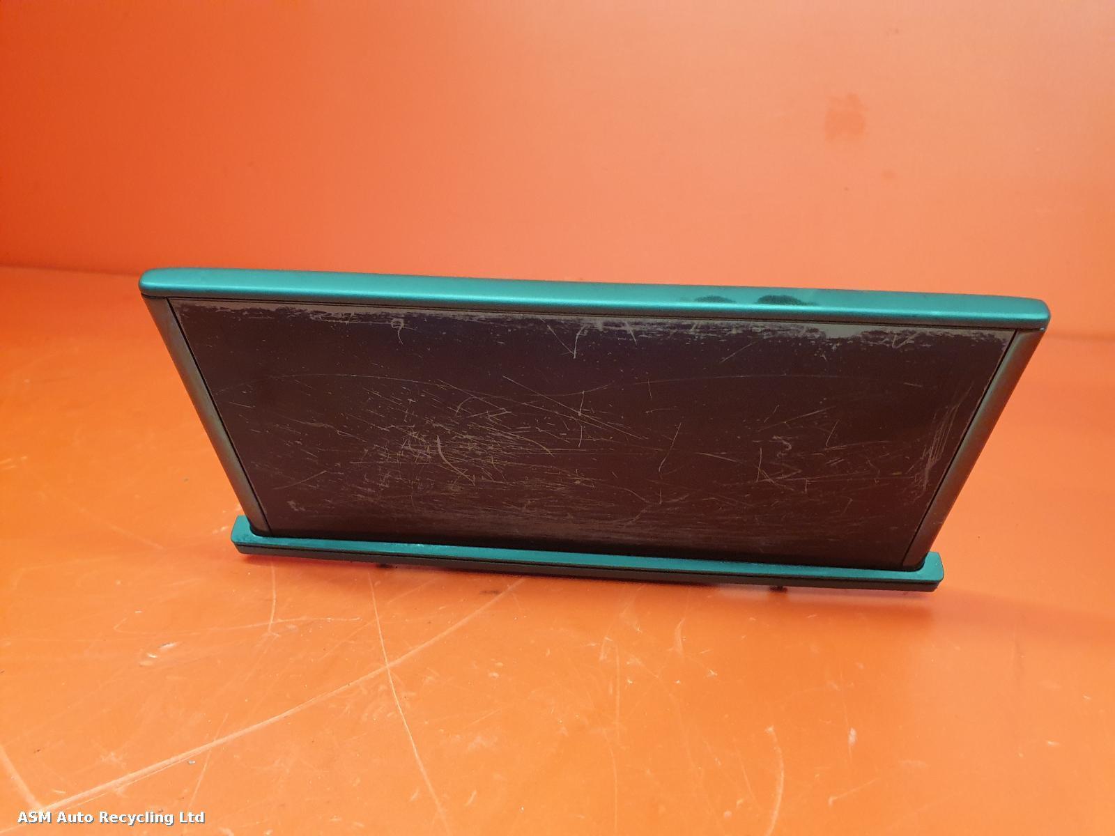 View Auto part Radio Display Audi Q2 2020