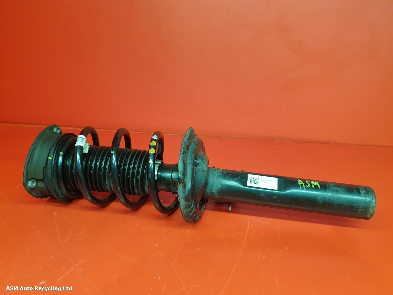 View Auto part RF Strut Audi Q2 2020