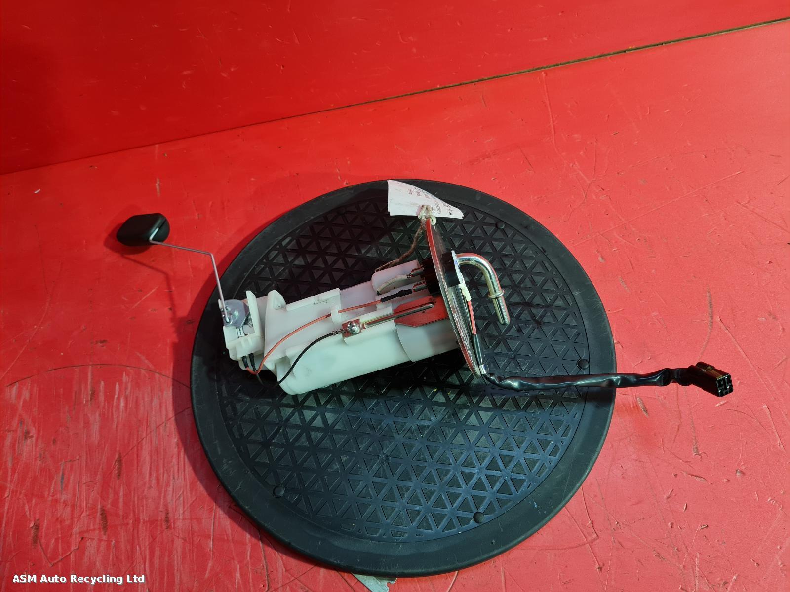 View Auto part Fuel Pump Kawasaki Ninja 650 2020