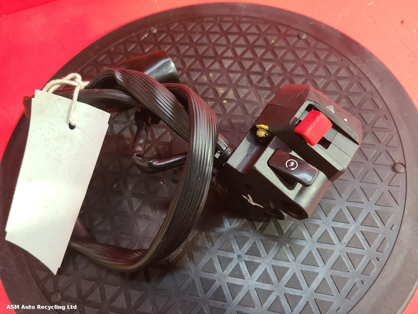 View Auto part RH Switch Gear Benelli Leoncino 125 E5 2022