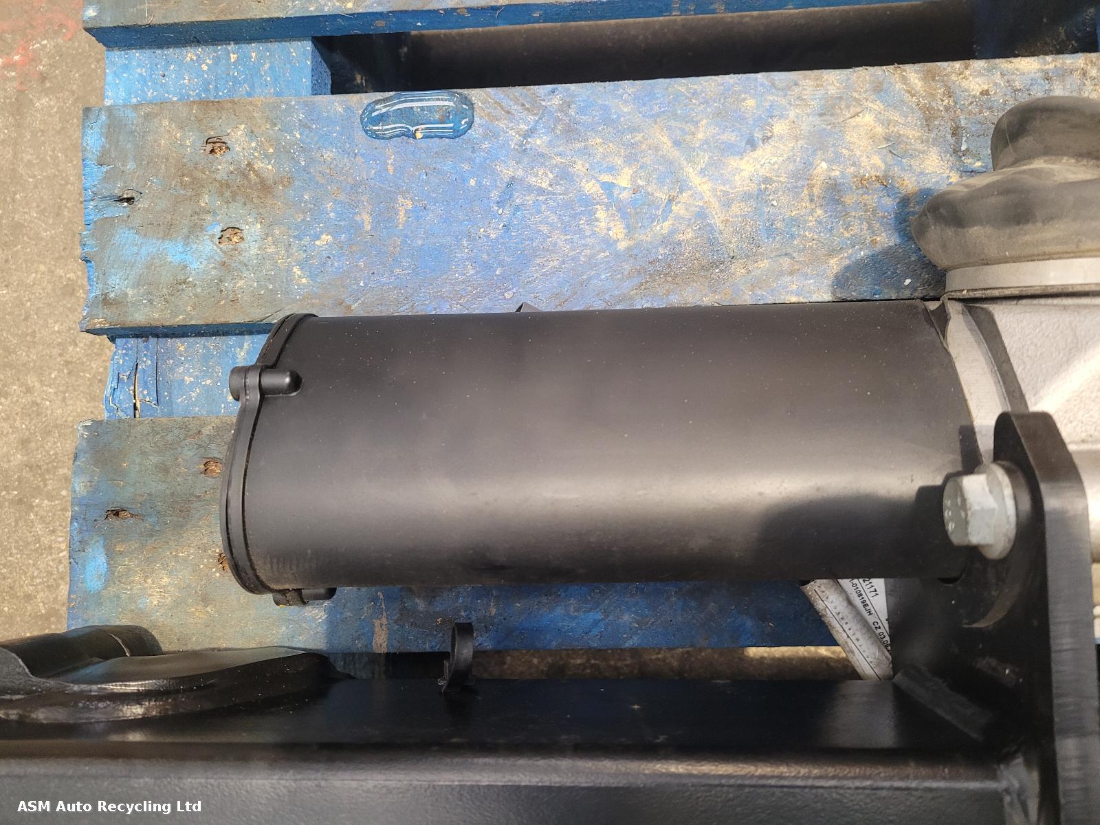 View Auto part Towbar Land Rover Defender 2021