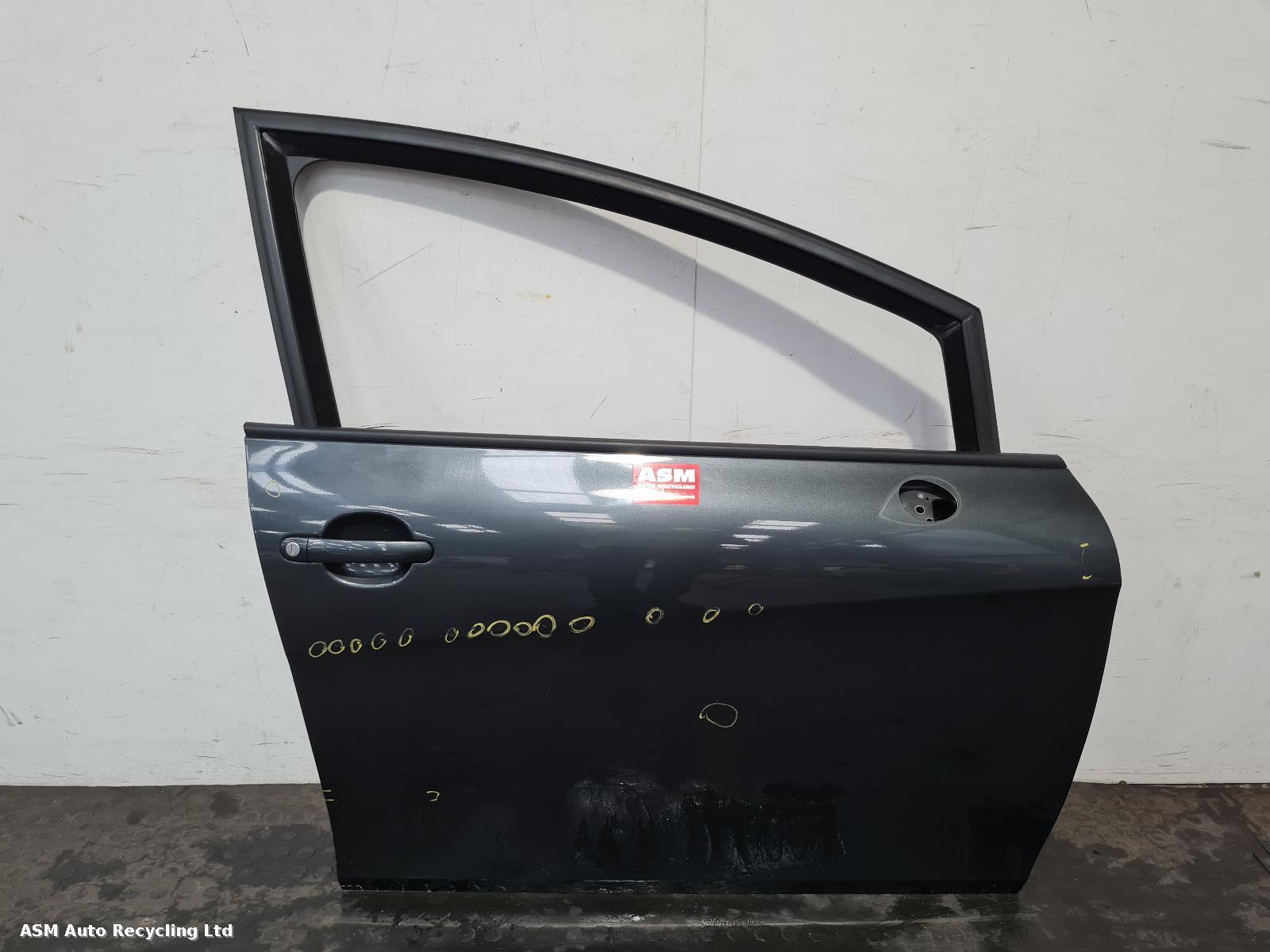 View Auto part R Front Door Seat Leon 2011