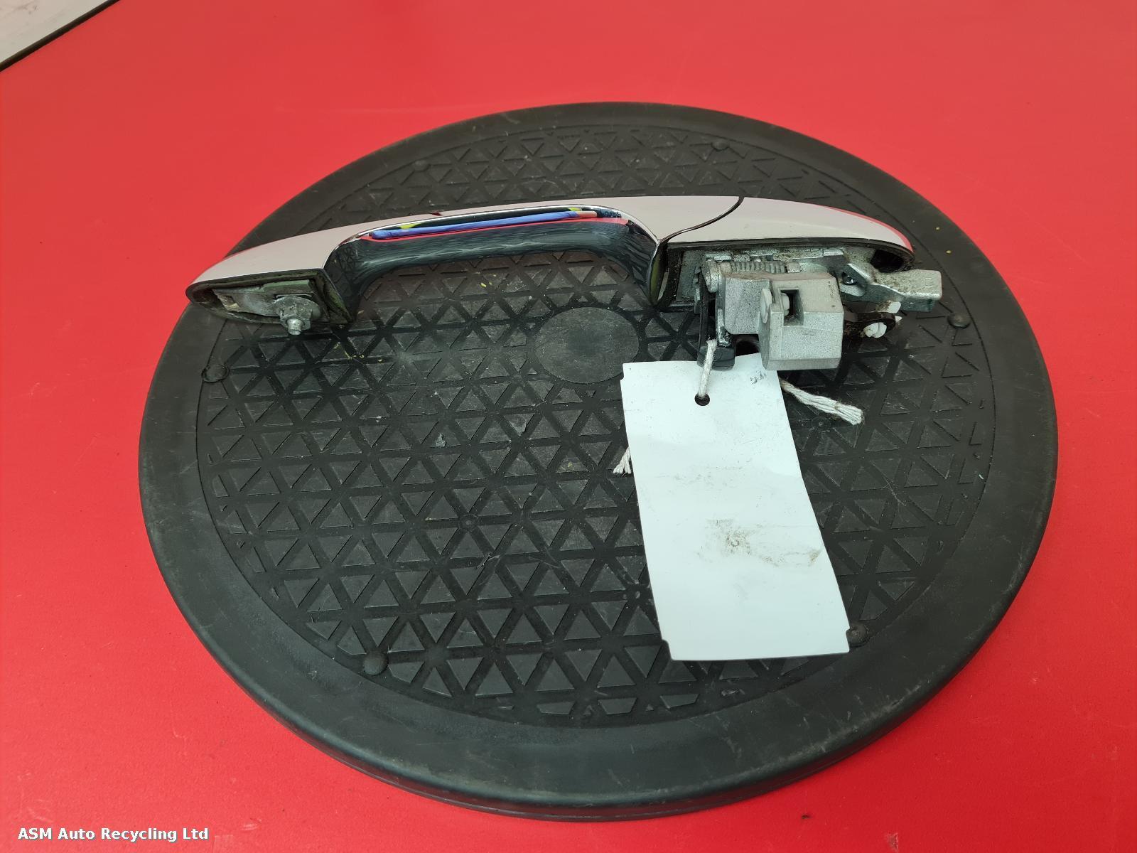 View Auto part Door Handle Fiat 500 2009
