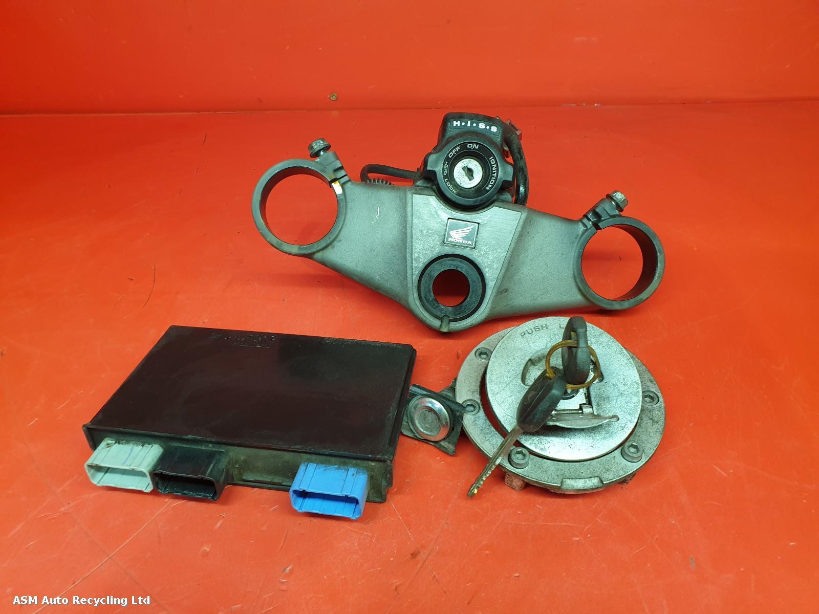 View Auto part Comp.Lock Set + Keys Honda Vfr 1200f 2011