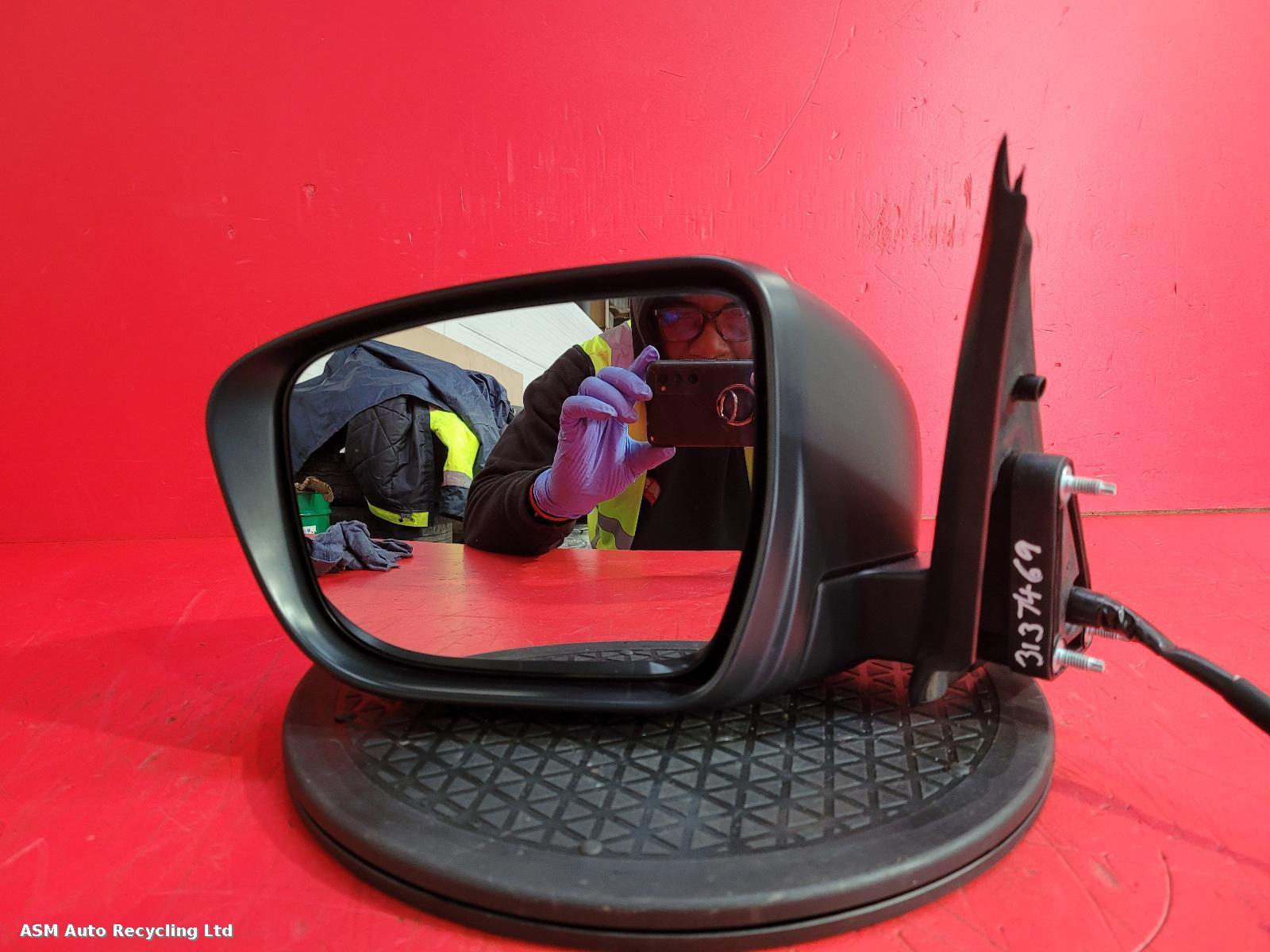 View Auto part L Door Mirror Nissan Juke 2014