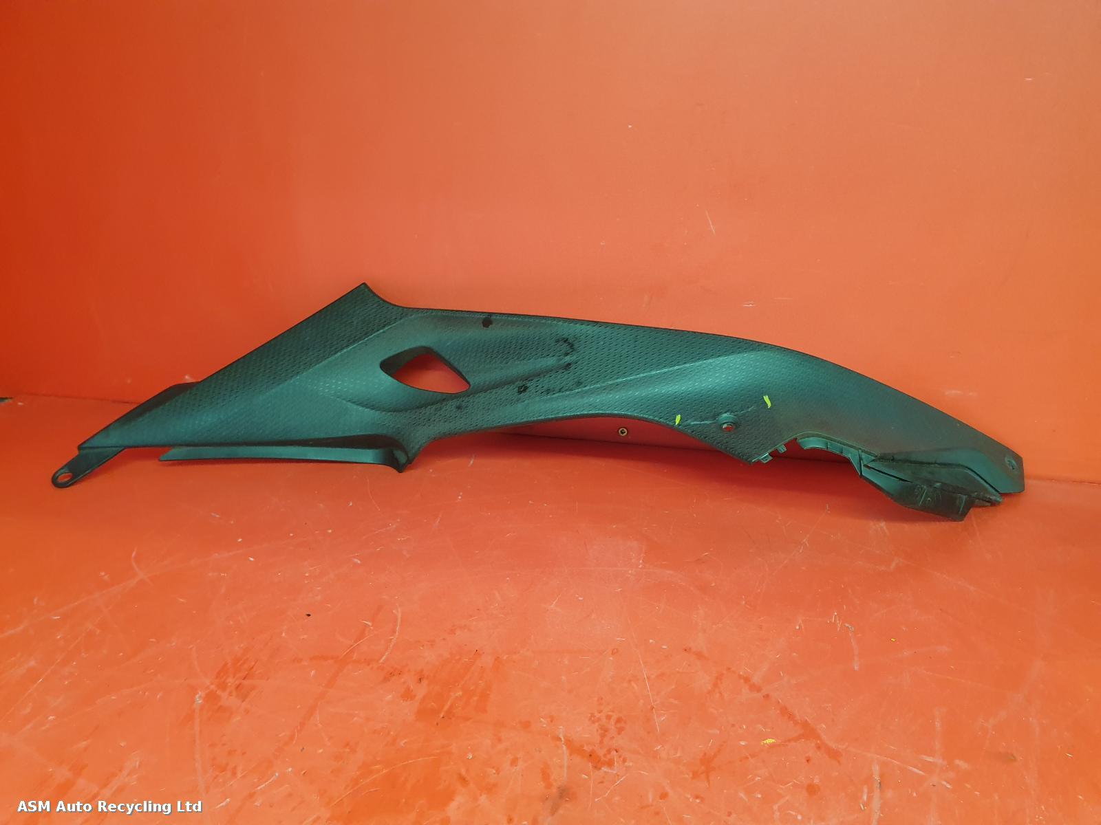 View Auto part Tank Trim Bmw S1000r 2018