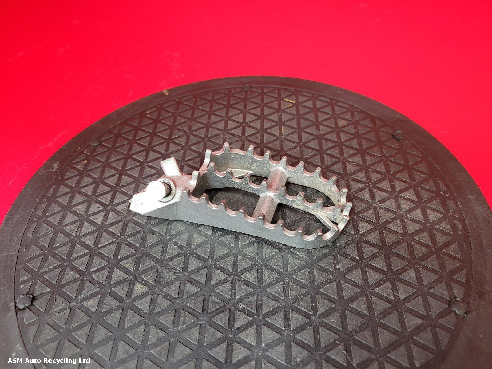 View Auto part Left Footrest Bmw R Series R 1250 Gs Adventure 2024
