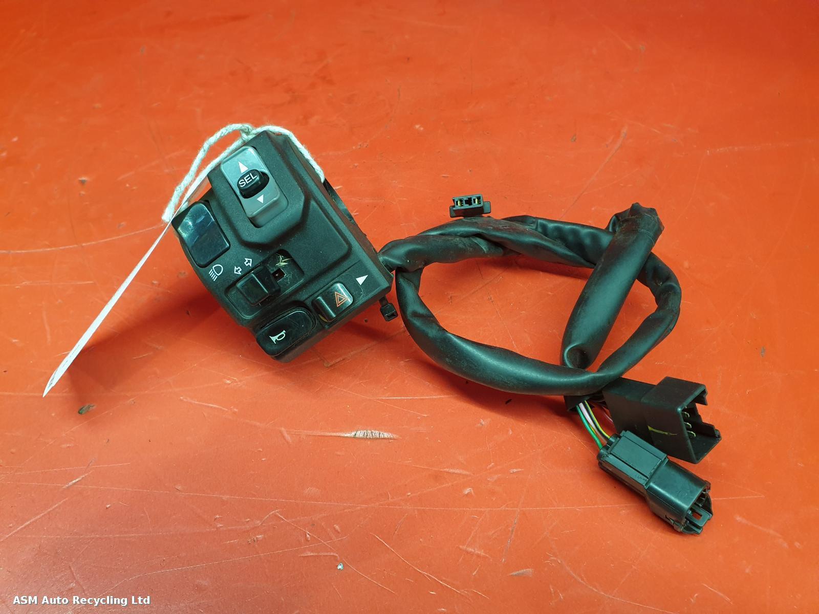 View Auto part LH Switch Gear Kawasaki Zx 1000 2016