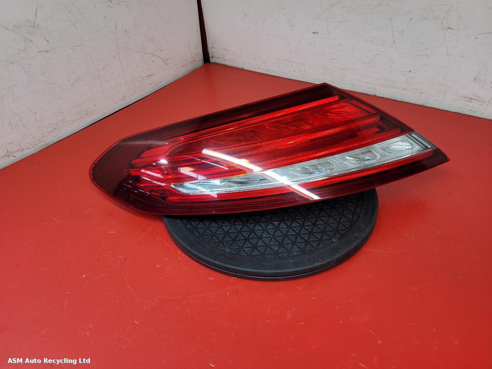 View Auto part L Taillight Mercedes C Class 2016