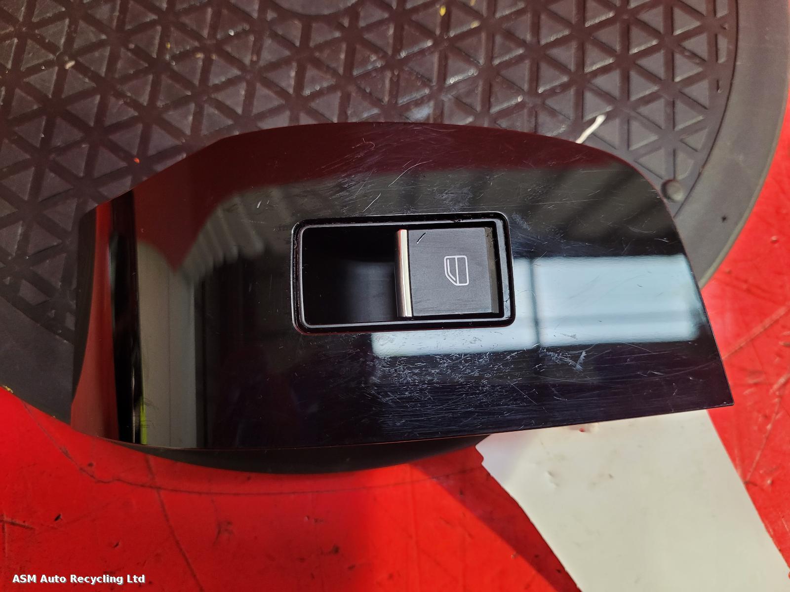 View Auto part Elect. Window Switch Mazda Cx-30 2021