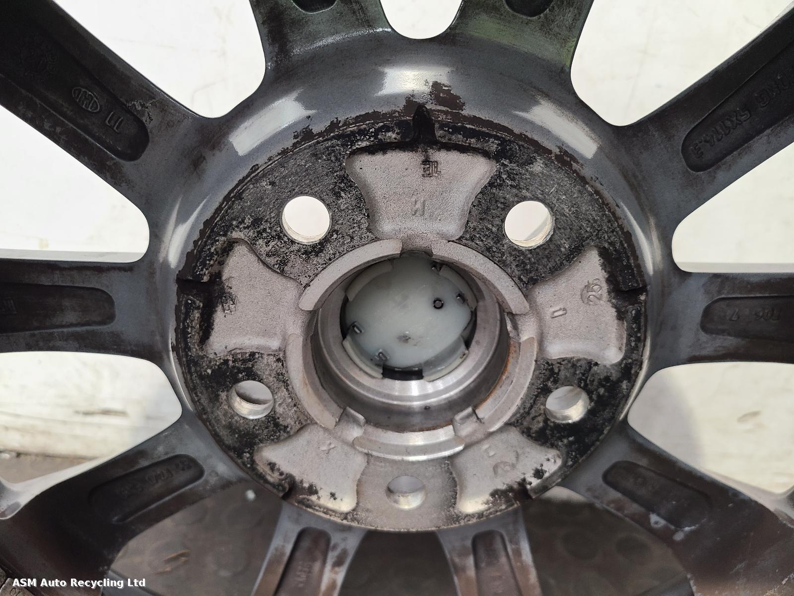 View Auto part Wheel Set Mazda Cx-30 2021