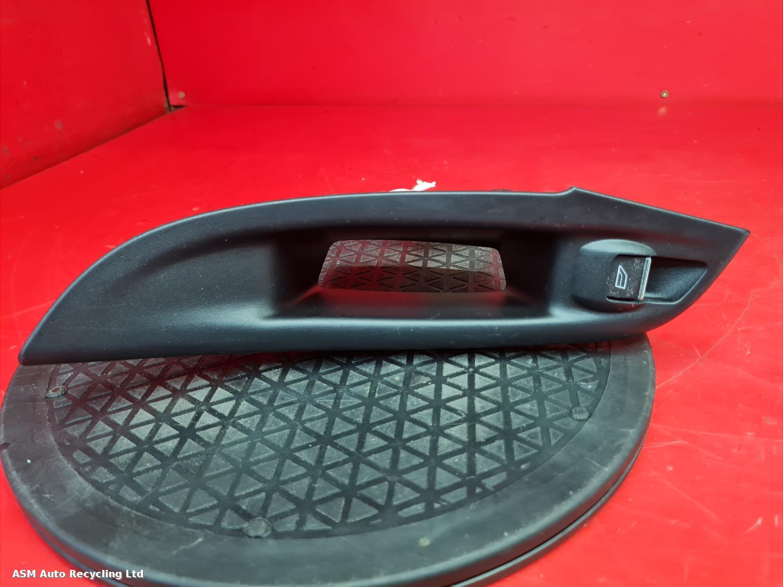 View Auto part Elect. Window Switch Ford Focus 2014