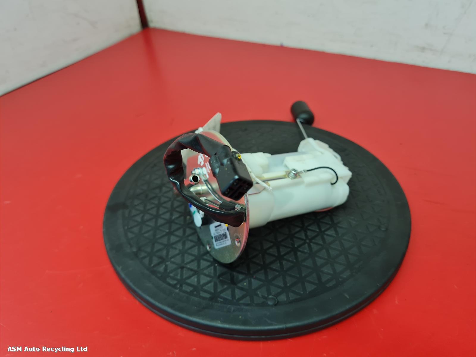 View Auto part Fuel Pump Kawasaki Kle 650 Versys 2023