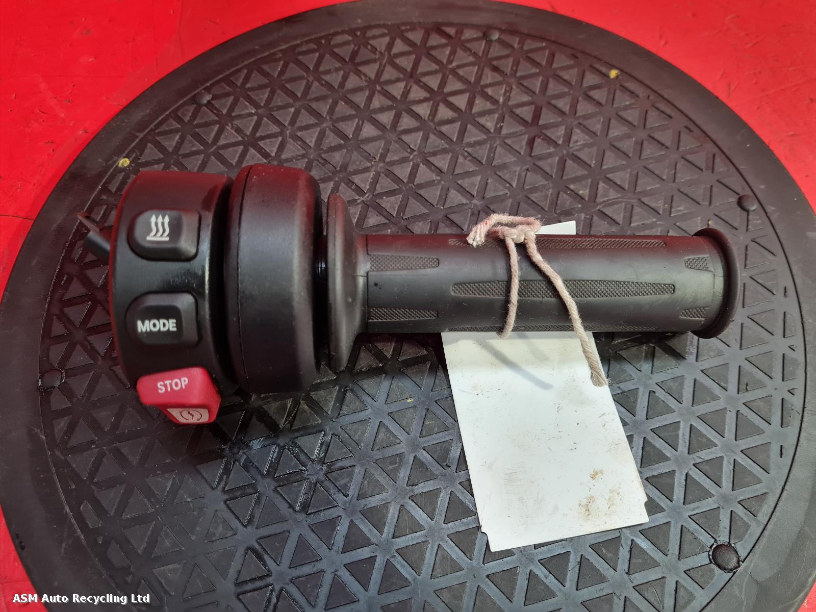 View Auto part RH Switch Gear Bmw R1250 Gs Te 2023