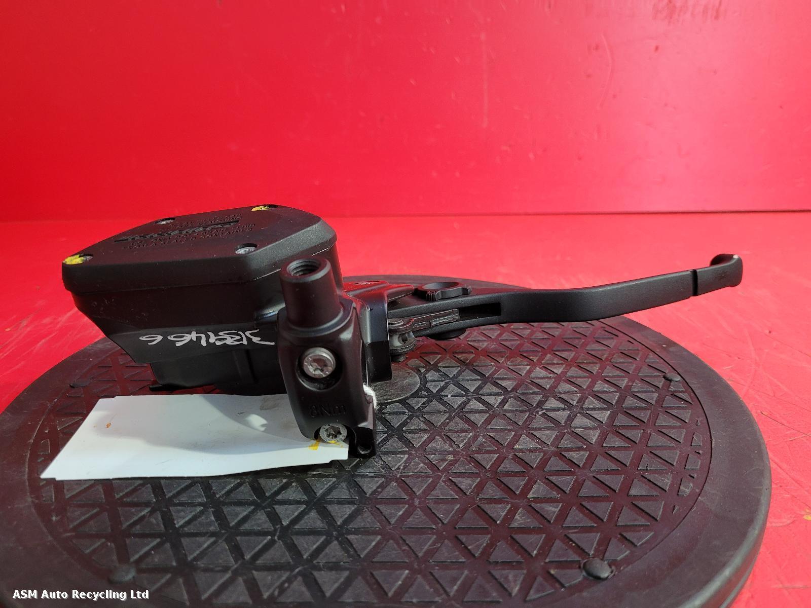 View Auto part Master Cylinder Bmw R1250 Gs Te 2023