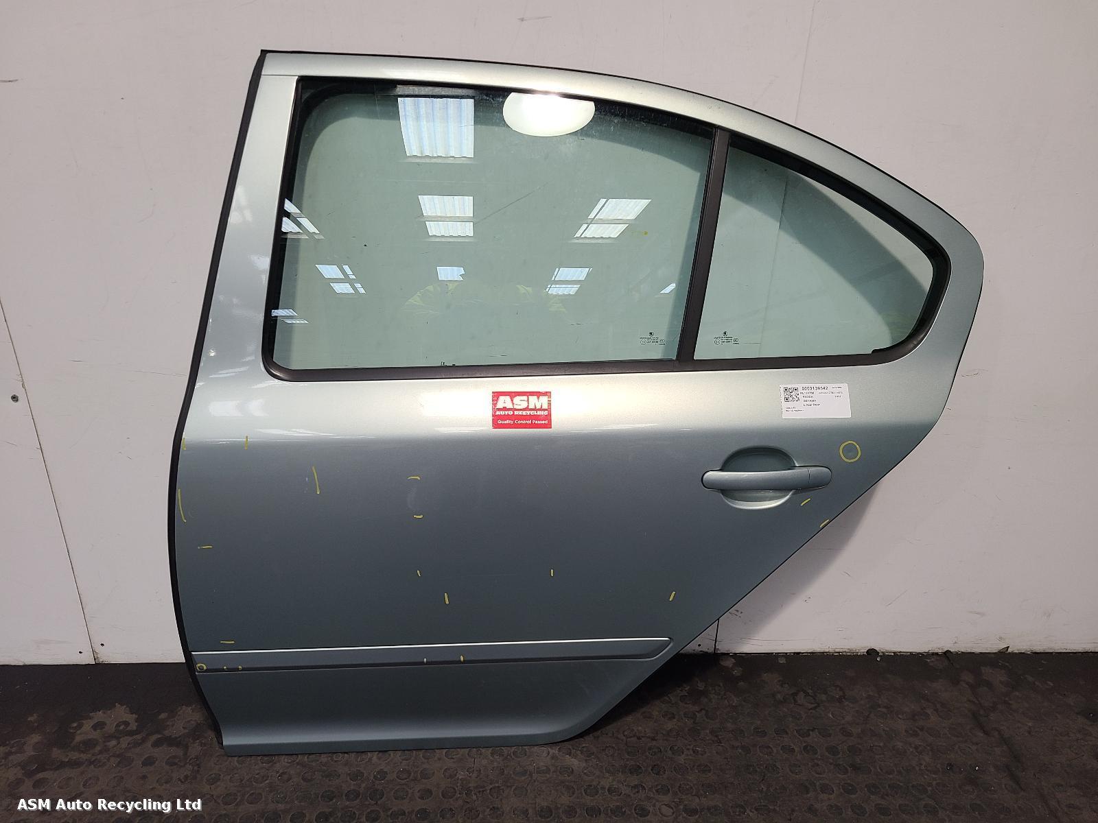 View Auto part L Rear Door Skoda Octavia 2011