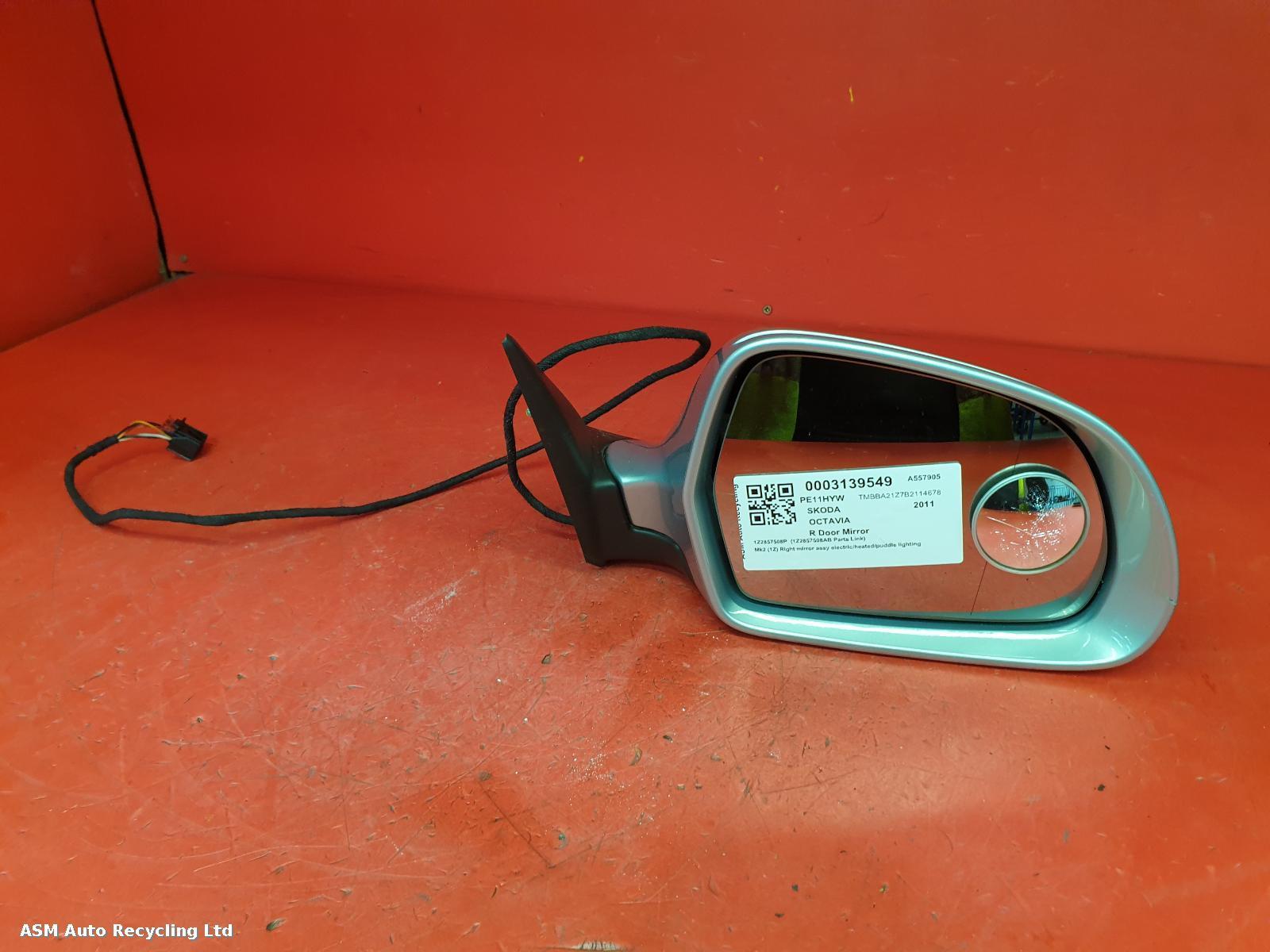 View Auto part R Door Mirror Skoda Octavia 2011