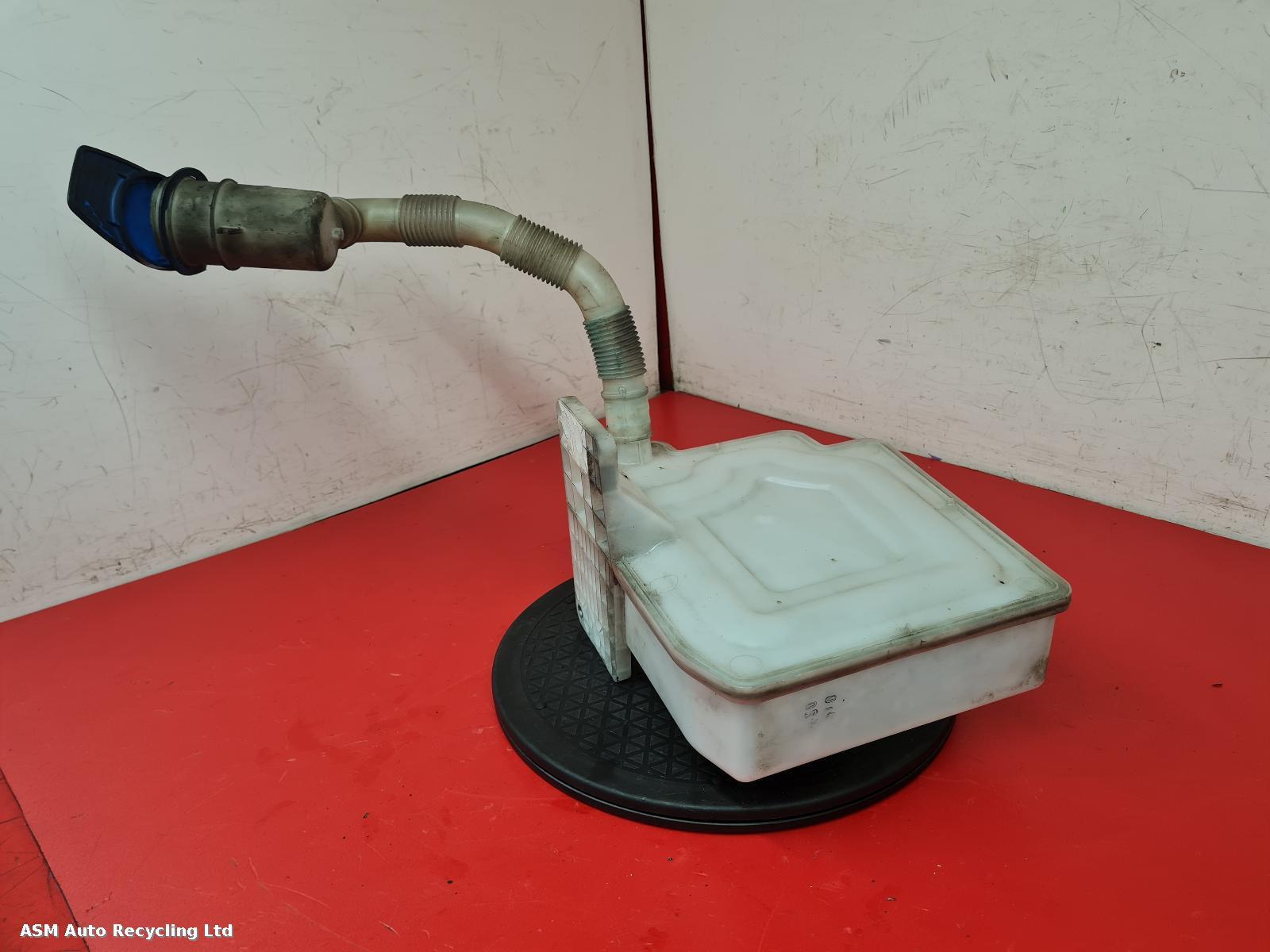 View Auto part Washer Bottle Volkswagen Golf 2008