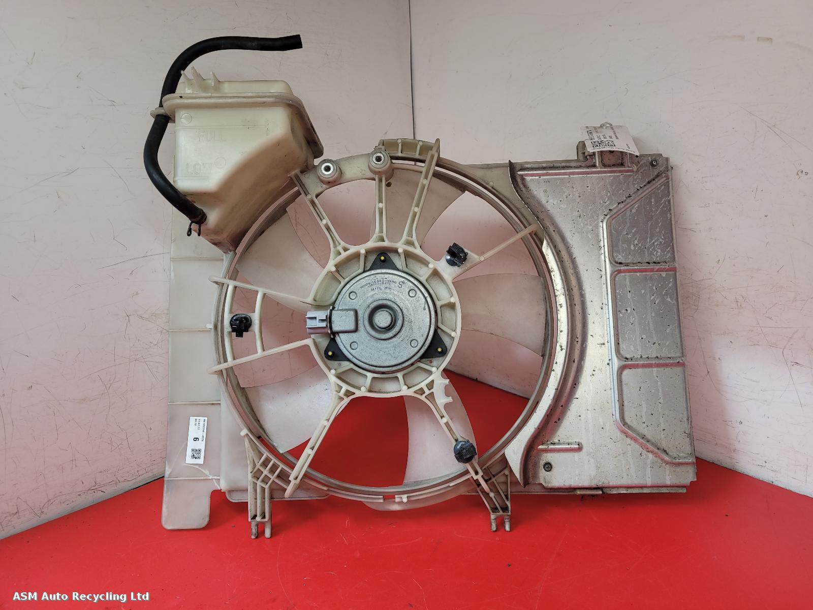 View Auto part Engine Cooling Motor Toyota Yaris 2017