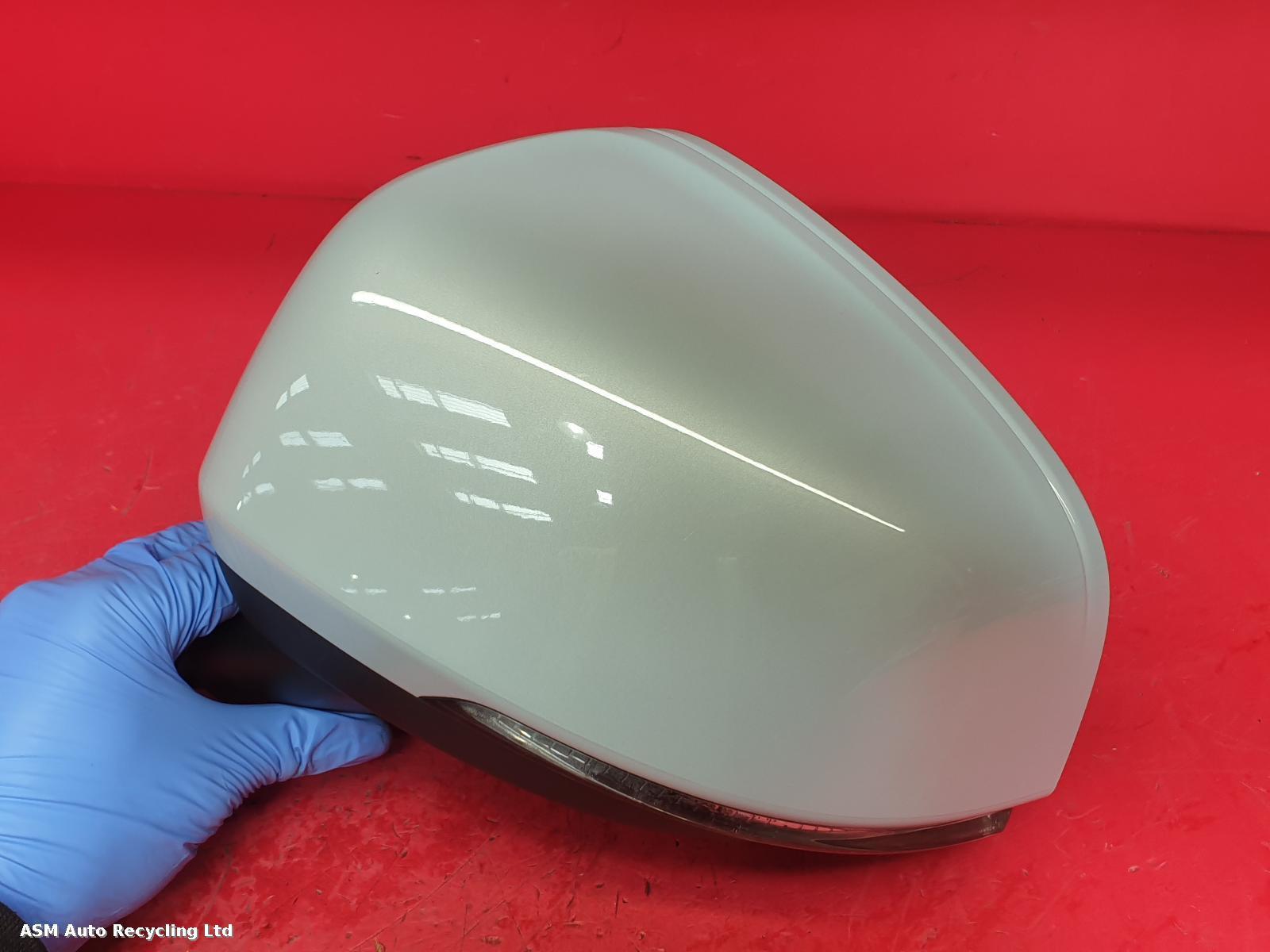 View Auto part L Door Mirror Volvo Xc40 2021