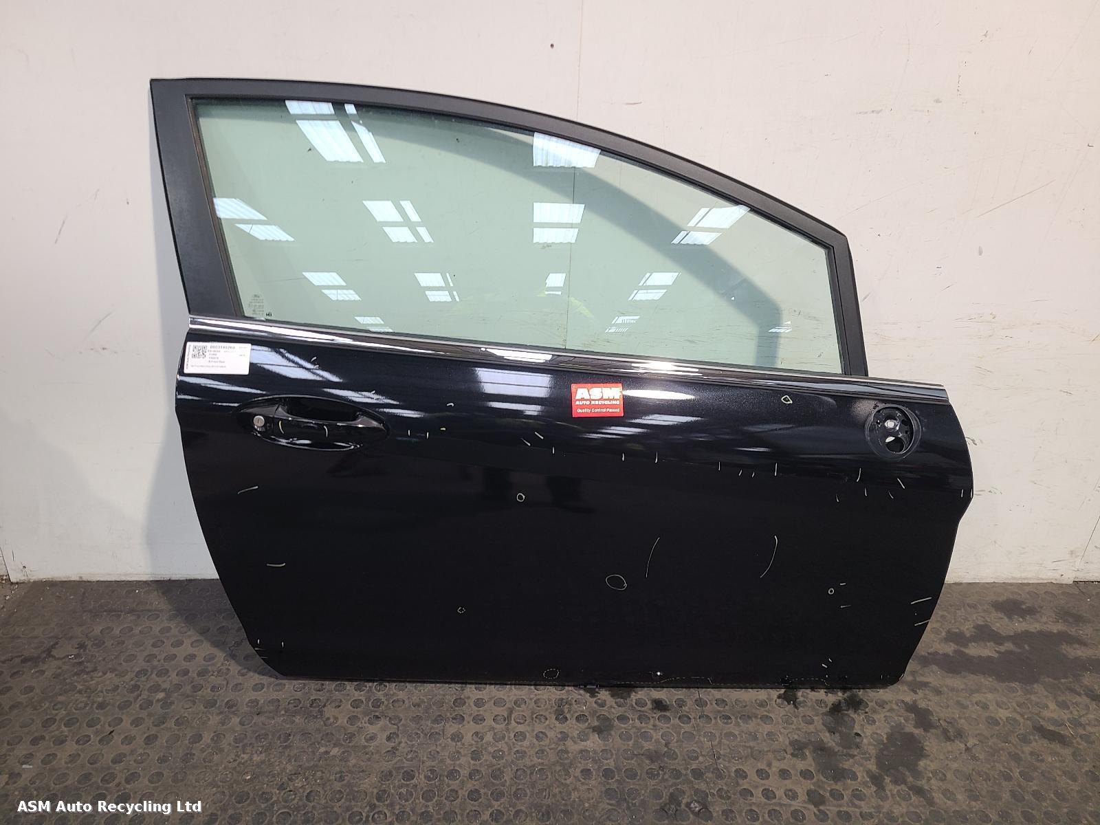 View Auto part R Front Door Ford Fiesta 2015
