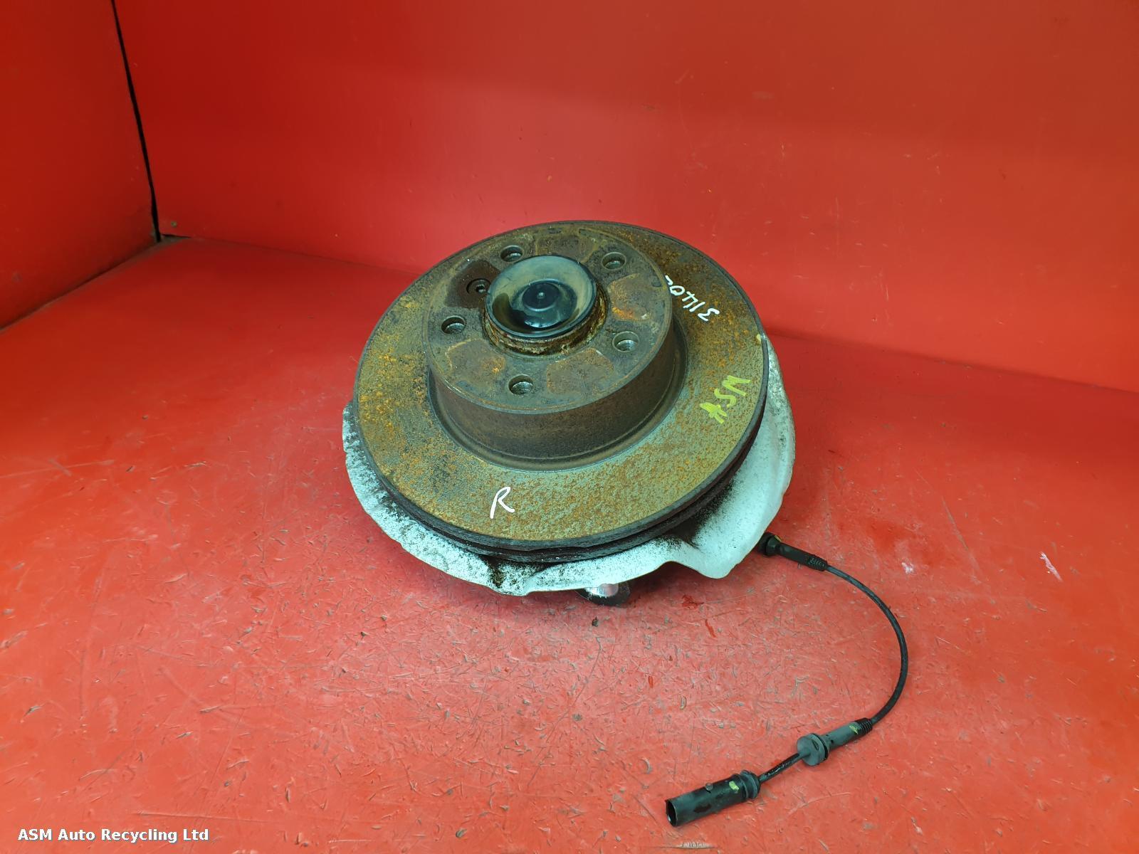 View Auto part RF Hub/Stub Axle Assembly Bmw 1 Series 2015