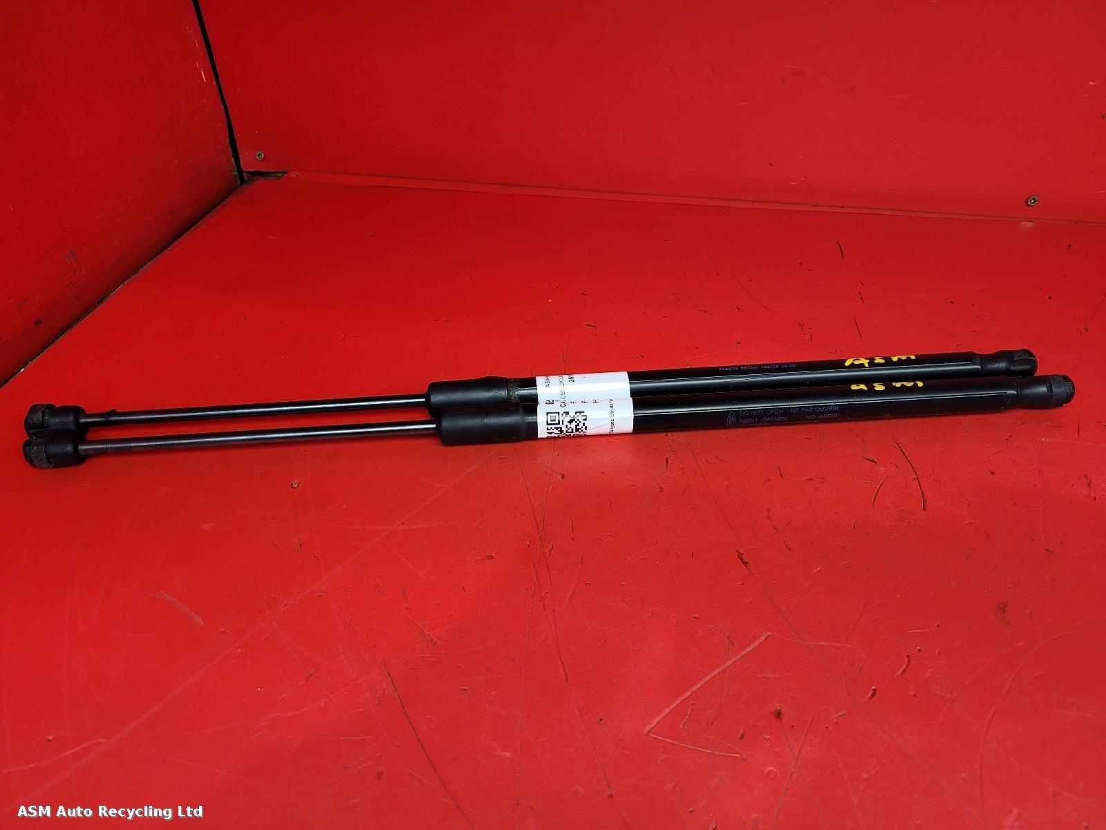 View Auto part Hatch Strut/Shock Ford Focus 2012