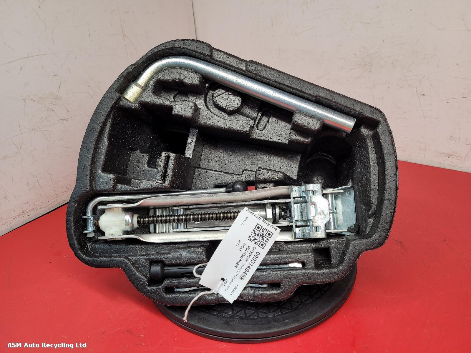 View Auto part Jack Volkswagen Golf 2003