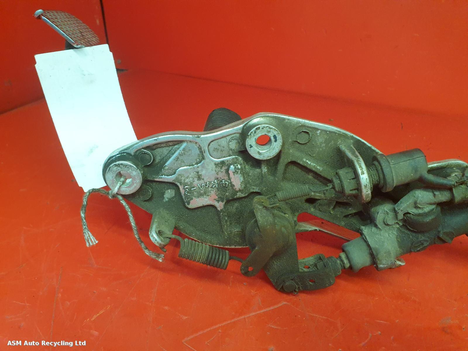 View Auto part Right Footrest Yamaha Xj 900 1996