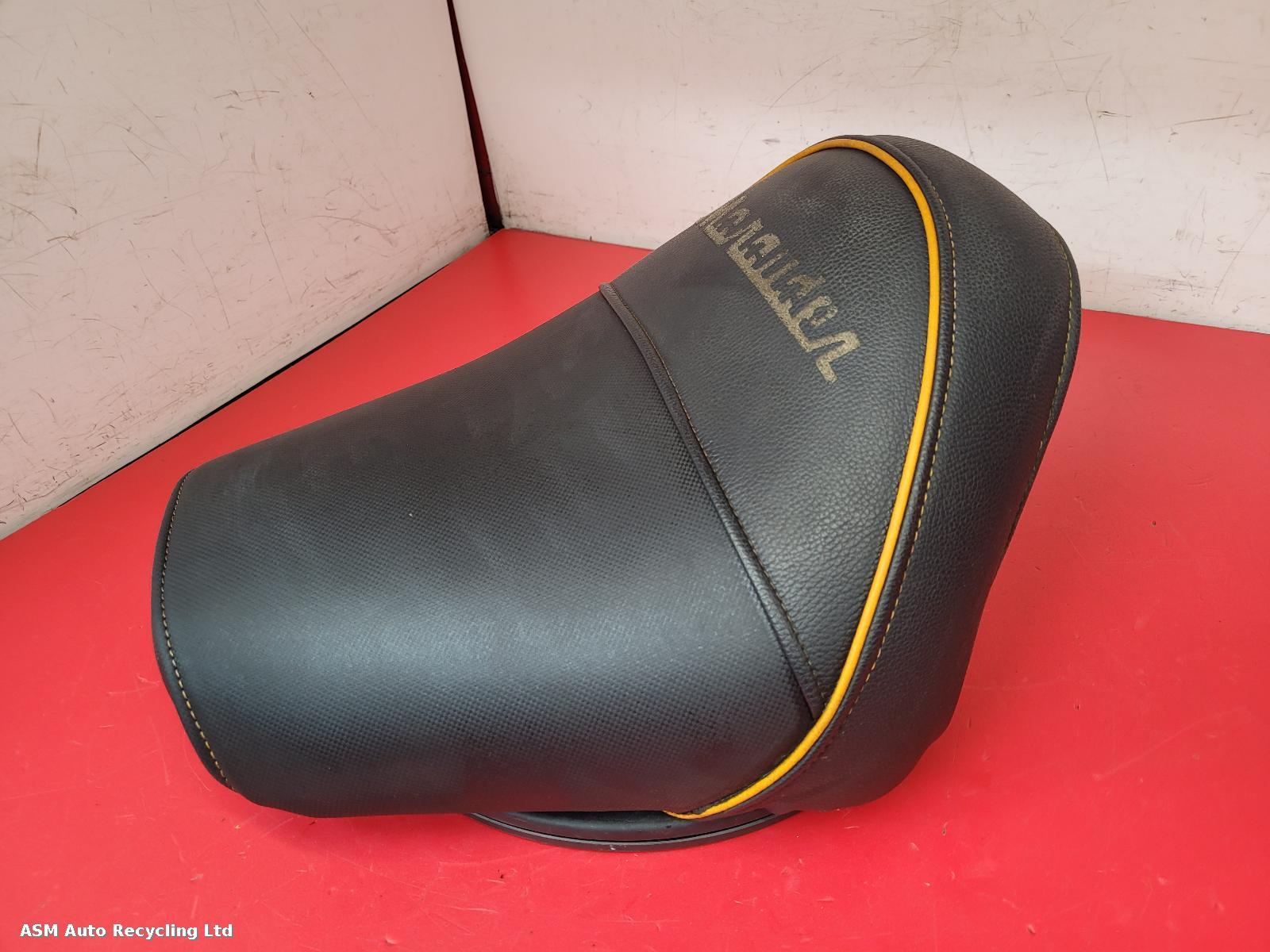 View Auto part Front Seat Suzuki Vz800 1998