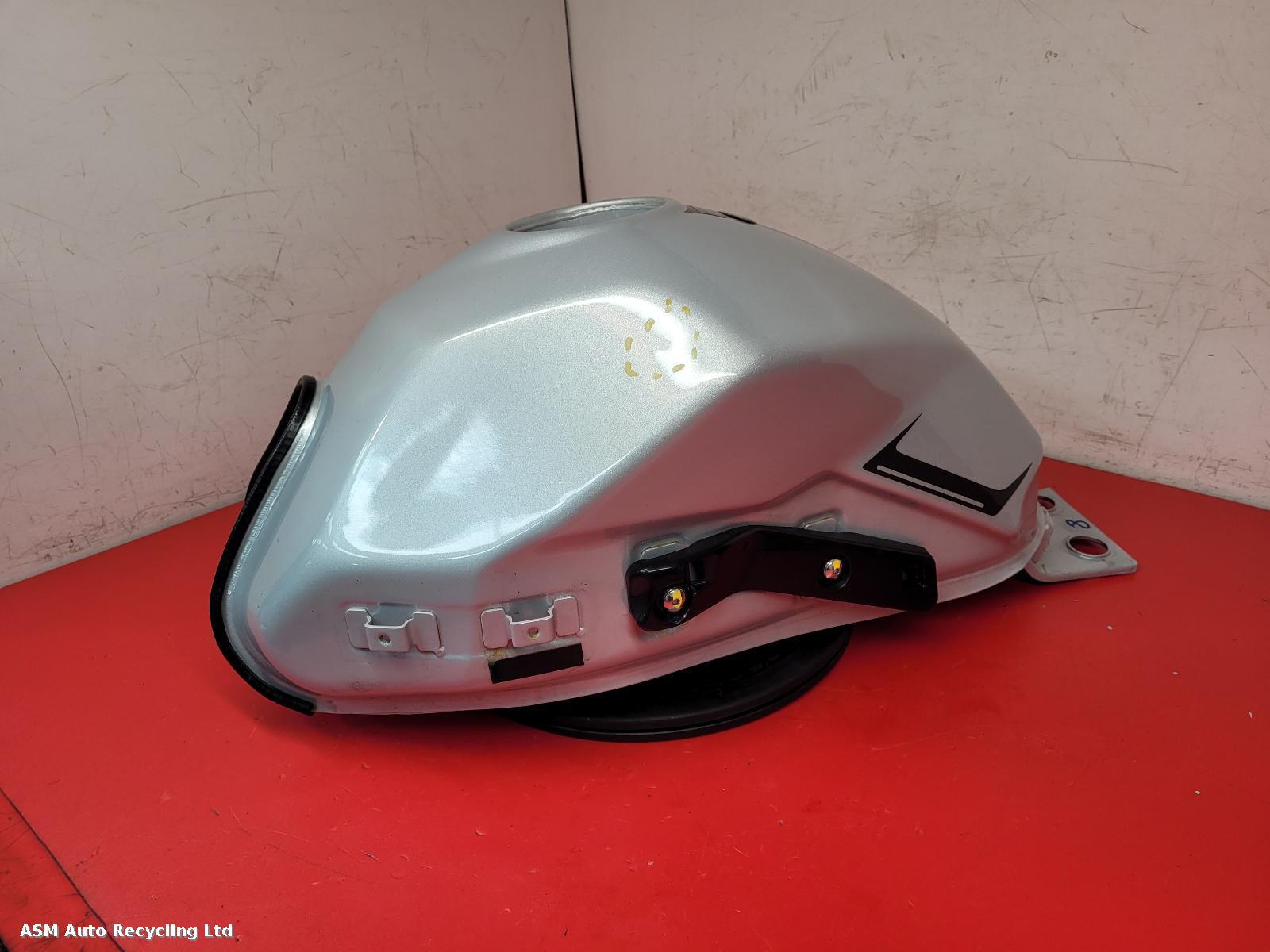 View Auto part Fuel Tank Zontes Zt 125 2023