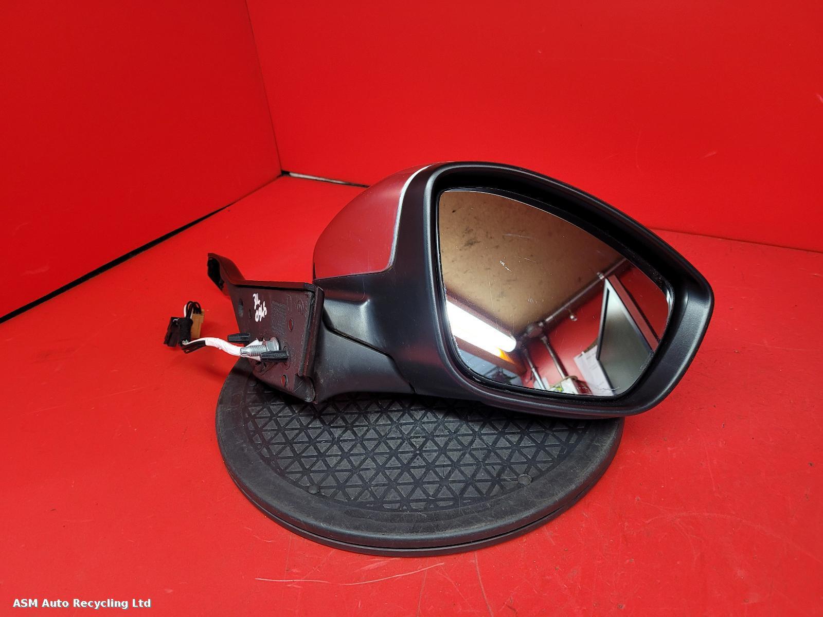 View Auto part R Door Mirror Peugeot 2008 2014