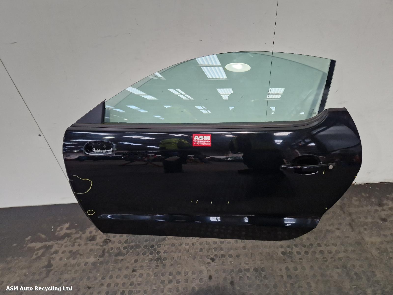 View Auto part L Front Door Peugeot Rcz 2012