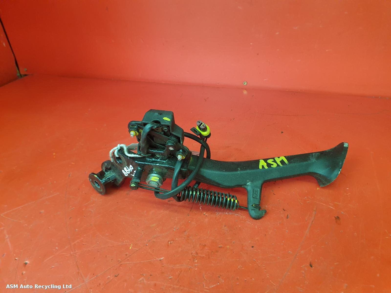 View Auto part Side/Centre Stand Benelli Trk 502 2024