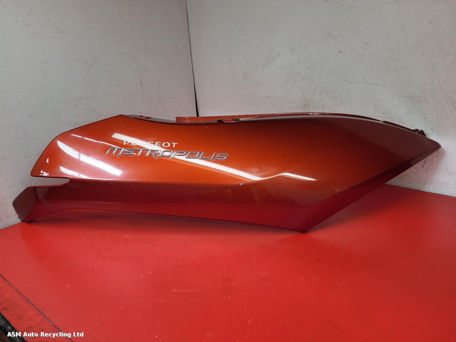 View Auto part Seat Cowl Peugeot Metropolis 2016
