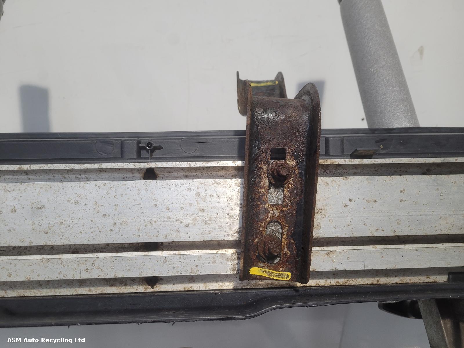View Auto part Side Step/Rail Ford Ranger 2021