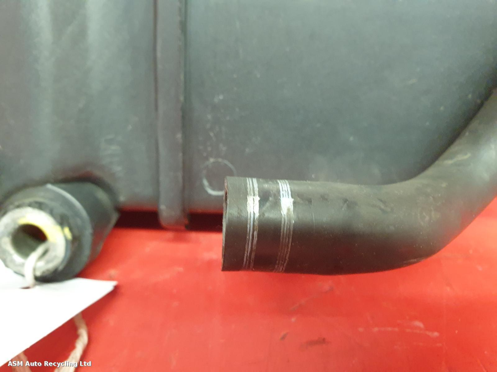 View Auto part Air Cleaner/Box Ford Ka 2010