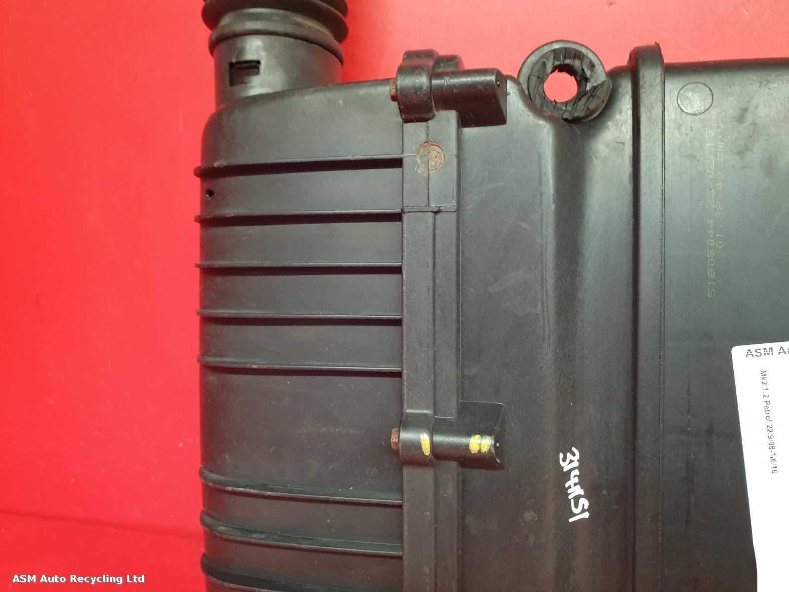 View Auto part Air Cleaner/Box Ford Ka 2010