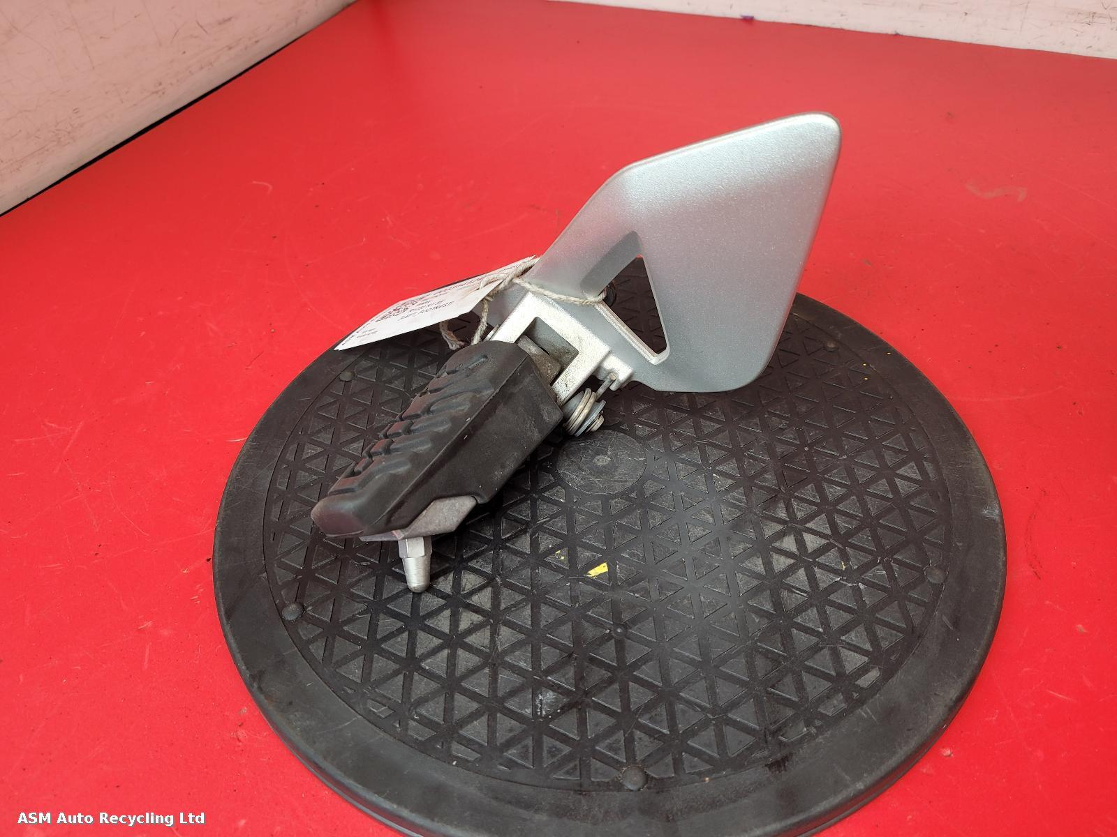 View Auto part Left Footrest Bmw R1250 Rt Se 2019