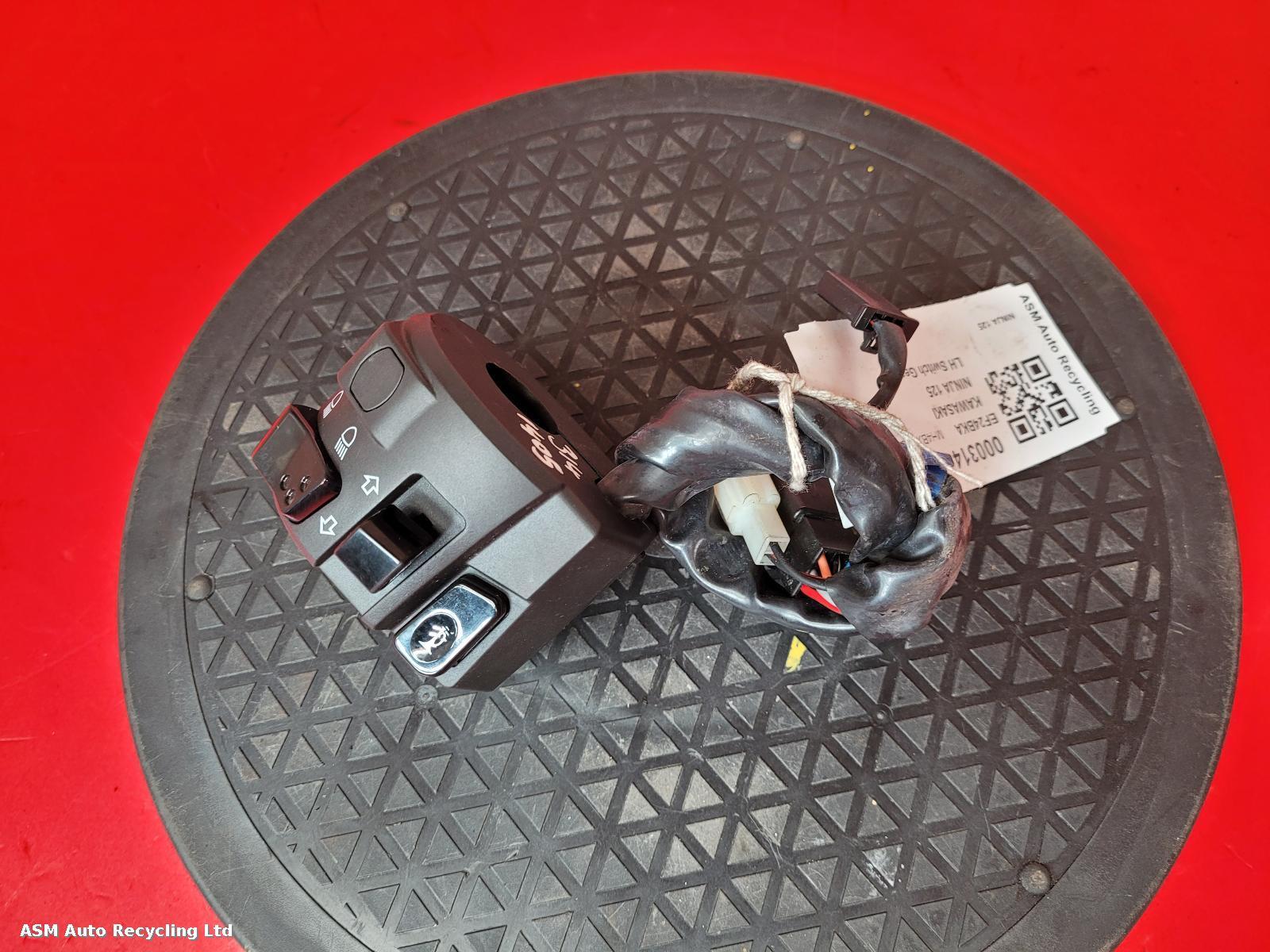 View Auto part LH Switch Gear Kawasaki Ninja 125 2024