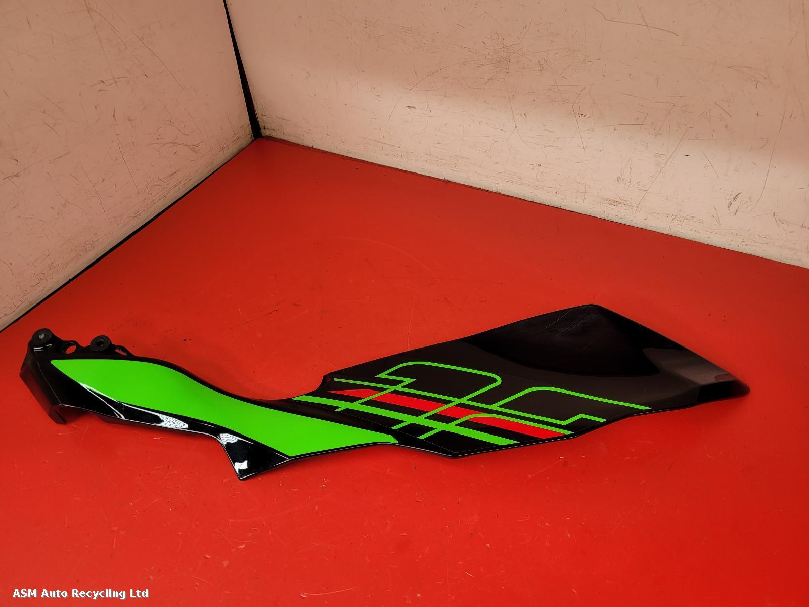 View Auto part Side Panel Right Kawasaki Ninja 125 2024