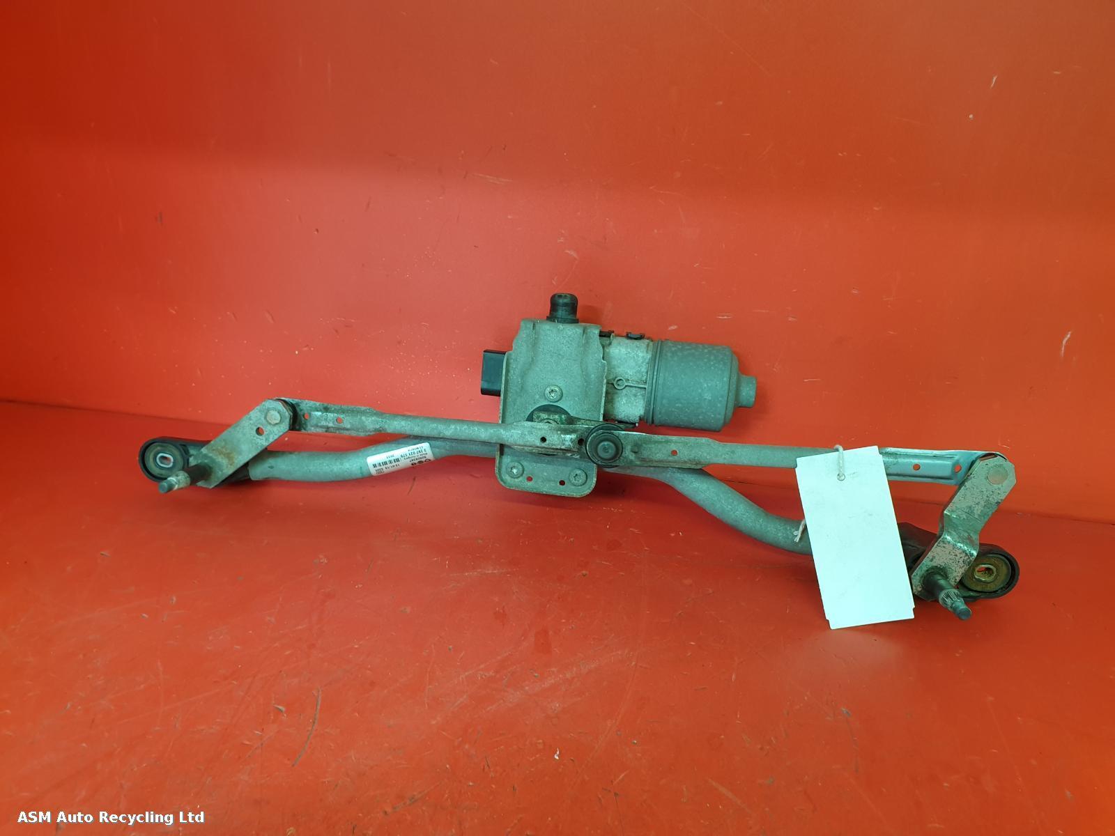 View Auto part Wiper Motor Front Alfa Romeo Giulietta 2012
